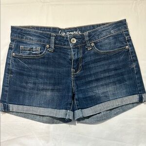 Aeropostale Denim Boyfriend Shorts, size 4